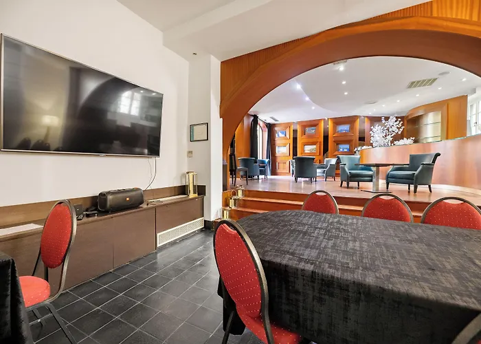 Hotel Pozzo Di Borgo